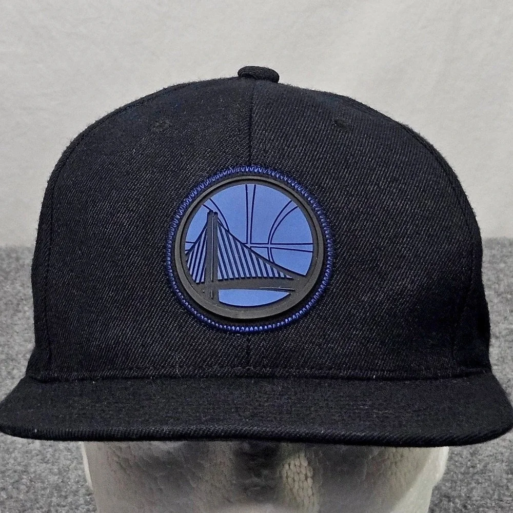 Golden State Warriors Hat Mitchell Ness Snapback Black Rubber Logo Cap NBA Style
